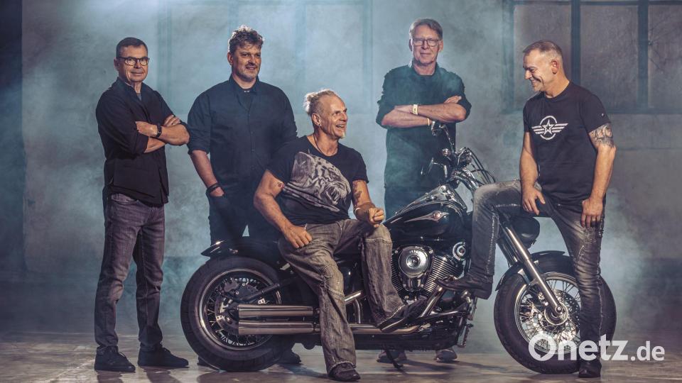 Bei einer Charity Night im Salute in Weiden spielt die Band "Peter – Tribute to Maffay". Bild: Bernd Schönfelder/exb