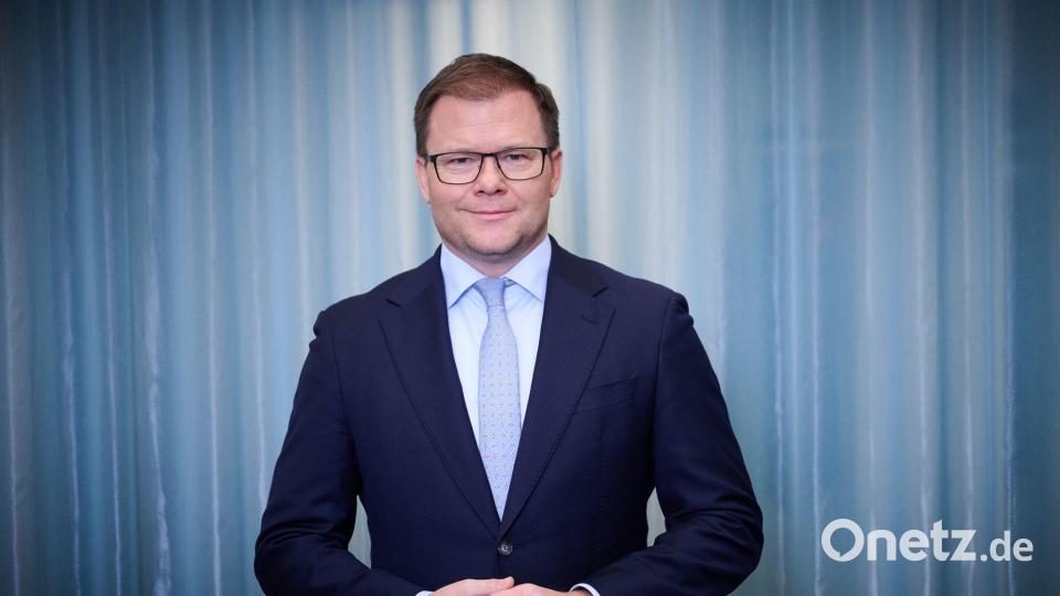 Bundesumweltminister Carsten Schneider setzt sich für ein Verbot von E-Zigaretten ein. Bild: Annette Riedl/dpa