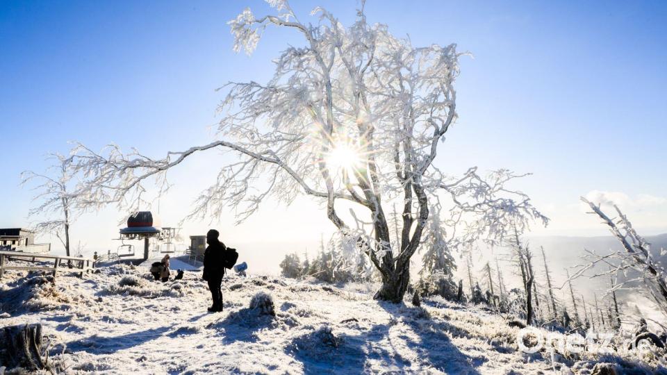 Im Harz herrscht wunderschönes Winterwetter. Bild: Julian Stratenschulte/dpa
