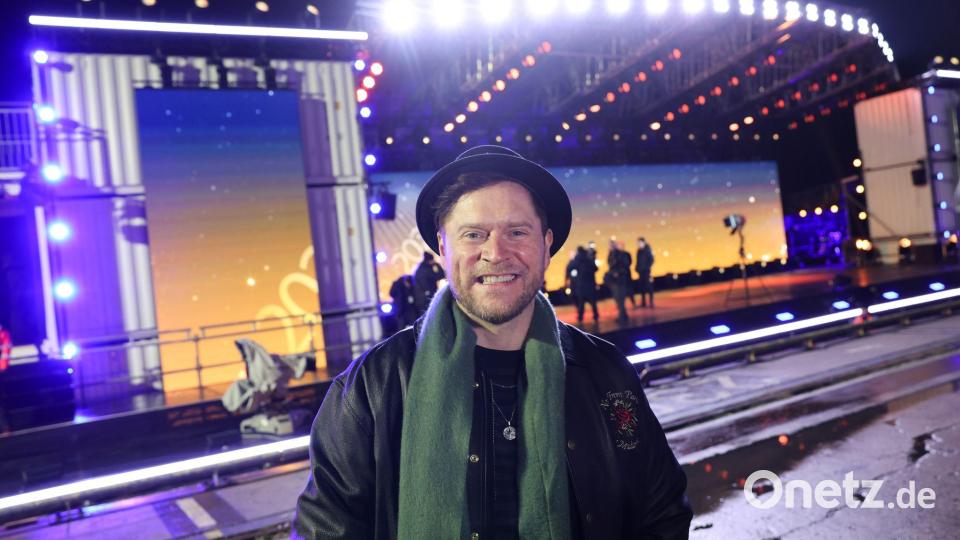 Zu den musikalischen Gästen zählt Johannes Oerding. Bild: Christian Charisius/dpa