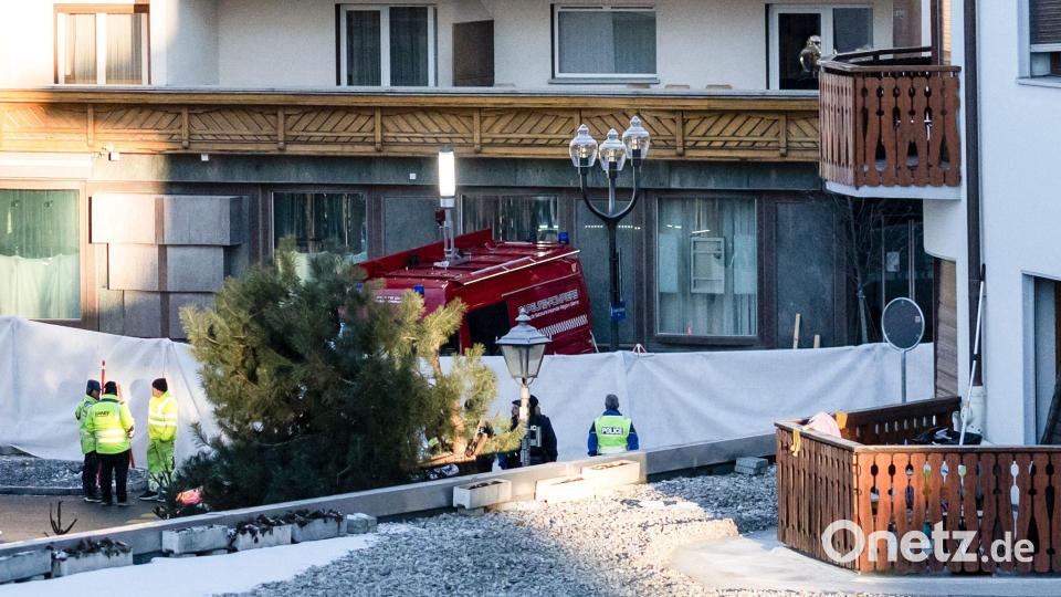 Die Ermittlungen laufen, die Brandursache ist noch unklar. Bild: Alessandro Della Valle/KEYSTONE/dpa