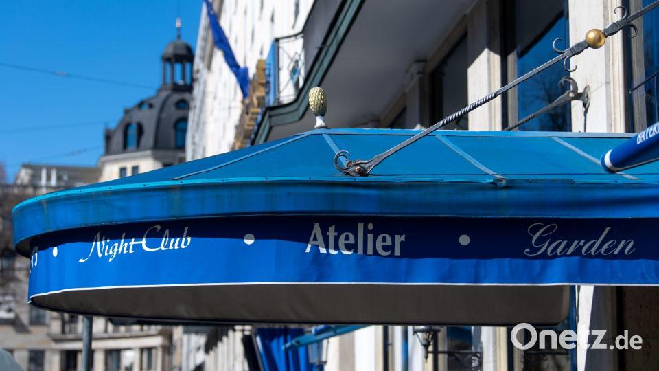 Nun sucht das Luxushotel Bayerischer Hof einen neuen Küchenchef. (Archivbild) Bild: Sven Hoppe/dpa