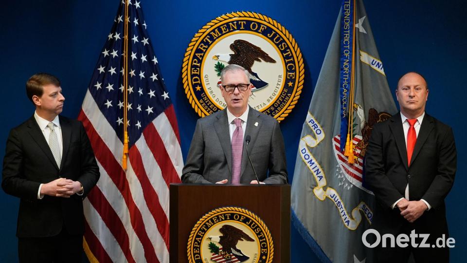 Der Jugendliche soll sich über soziale Medien radikalisiert haben. Bild: Erik Verduzco/AP/dpa