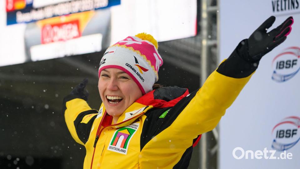 Jubel nach dem Heimsieg: Bob-Pilotin Laura Nolte. Bild: Robert Michael/dpa
