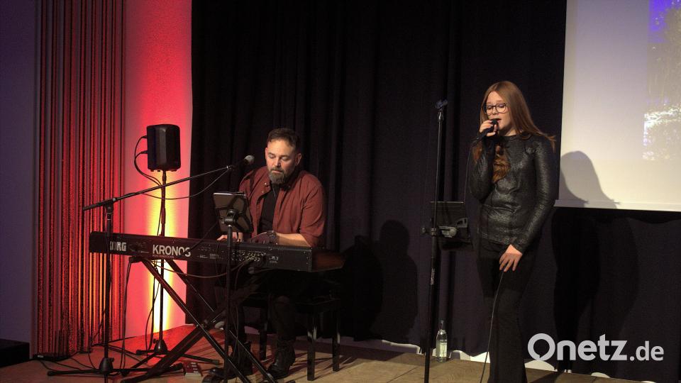 Für die musikalische Umrahmung sorgten Lena Kiele und Bernd Schönfelder. Bild: stg
