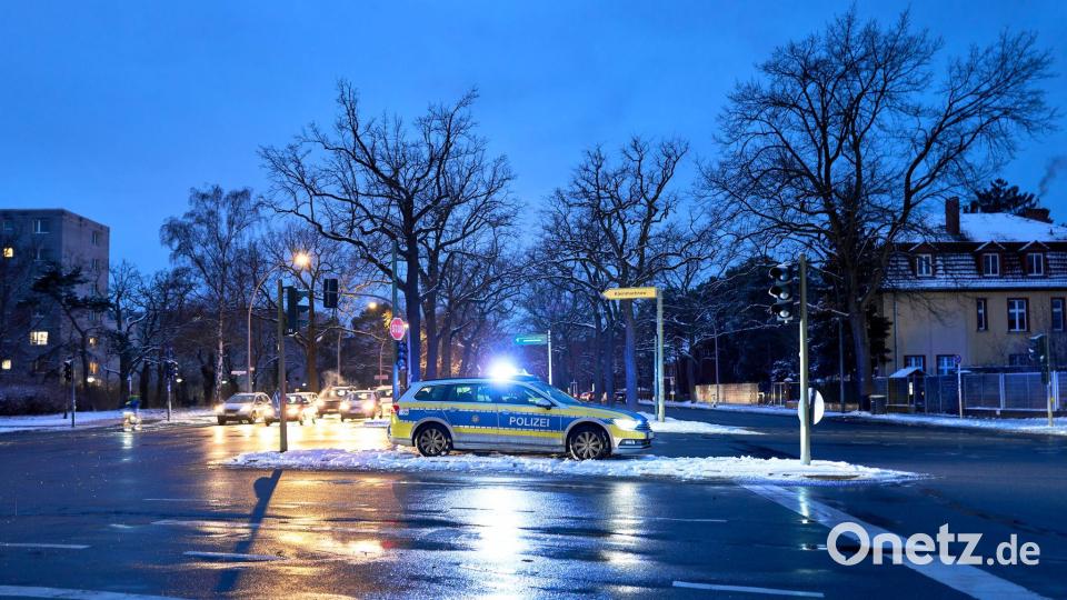 Am dritten Tag des Stromausfalls in Teilen Berlins warten 30.000 Haushalte weiter auf Energie. Bild: Michael Ukas/dpa