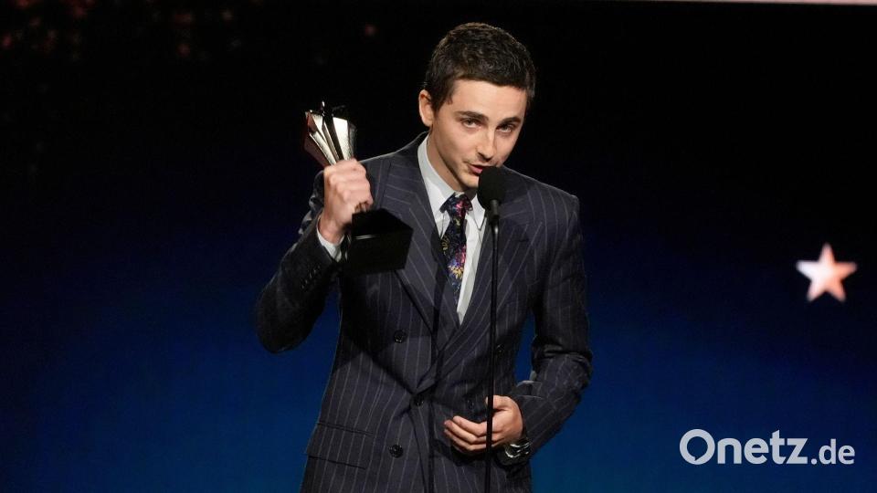 Timothée Chalamet dankte in seiner Rede seiner Partnerin Kylie Jenner. Bild: Chris Pizzello/Invision/AP/dpa