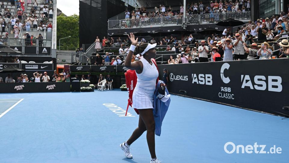 Venus Williams unterlag beim Turnier in Auckland der Polin Magda Linette. Bild: Andrew Cornaga/Photosport/AP/dpa