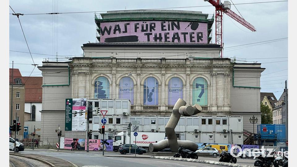 Die Baustelle des Augsburger Staatstheaters, das für mehr als 400 Millionen Euro modernisiert wird. (Archivbild) Bild: Ulf Vogler/dpa