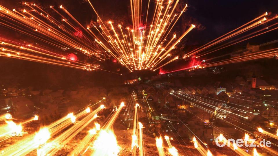 Das Lichterfest lockt traditionell am 6. Januar zahlreiche Gäste an. Bild: Daniel Löb/dpa