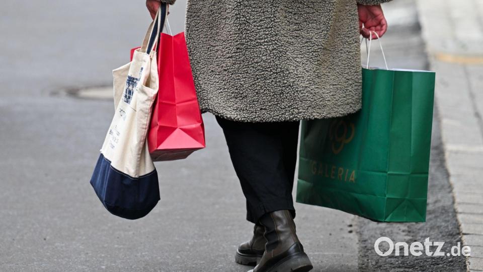Viele Dinge des täglichen Bedarfs sind teurer geworden. (Symbolbild) Bild: Soeren Stache/dpa/ZB