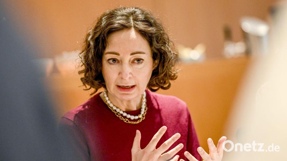 Neben Preissteigerungen beschäftigen die vzbv aktuell unter anderem auch die Gesundheitsversorgung, KI-Sicherheit und Verbraucherschutz beim Online-Shopping. Bild: Britta Pedersen/dpa