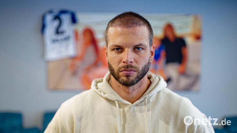 Dennis Diekmeier erzählte, wie wichtig der Reitsport für seine Tochter ist. (Archivbild) Bild: Uwe Anspach/dpa