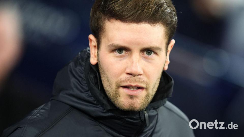 Holte einen Punkt bei Manchester City: Der deutsche Trainer Fabian Hürzeler. Bild: Mike Egerton/PA Wire/dpa