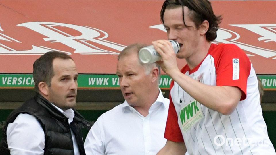 Wiedervereinigung: Manuel Baum (l) und Michael Gregoritsch (r). (Archivbild) Bild: Stefan Puchner/dpa