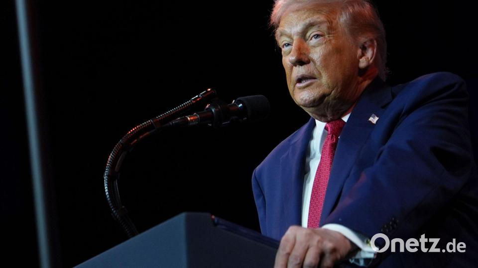 Trump kündigt Ölkauf an. Bild: Evan Vucci/AP/dpa