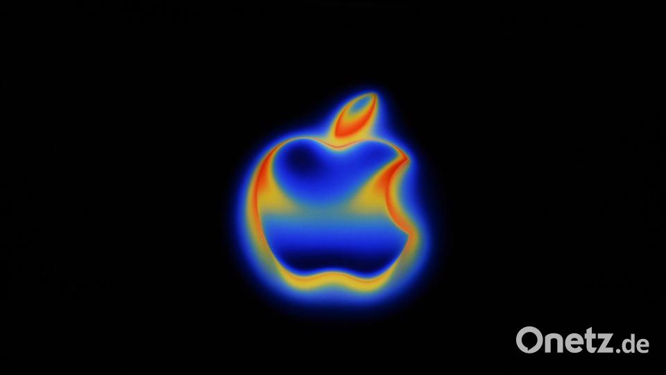 Der iPhone-Konzern kommt auf eine Bewertung von mehr als vier Billionen Dollar (Archivbild) Bild: Andrej Sokolow/dpa