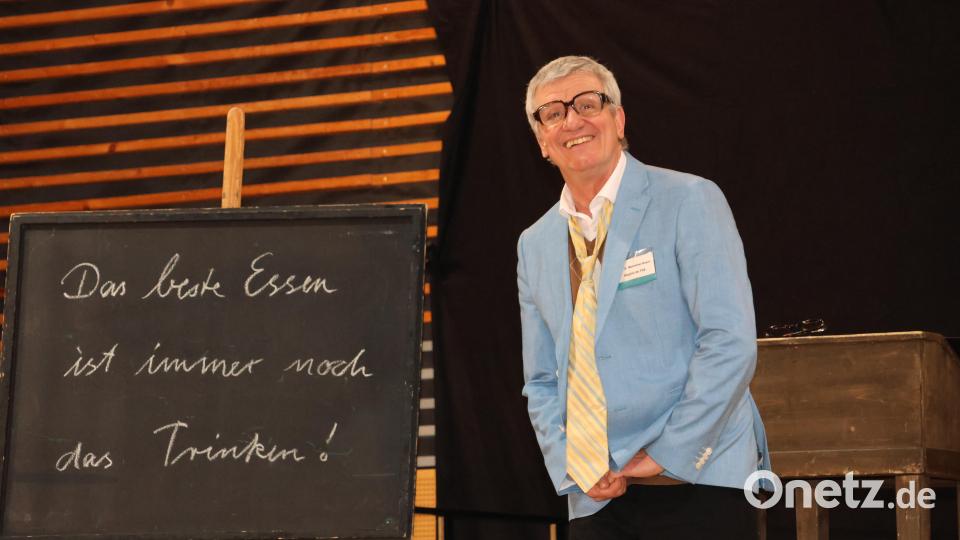 Gestik, Mimik und Körperhaltung von Heinz Erhardt – Michael Ophelders beherrschte sie perfekt. Bild: rpp