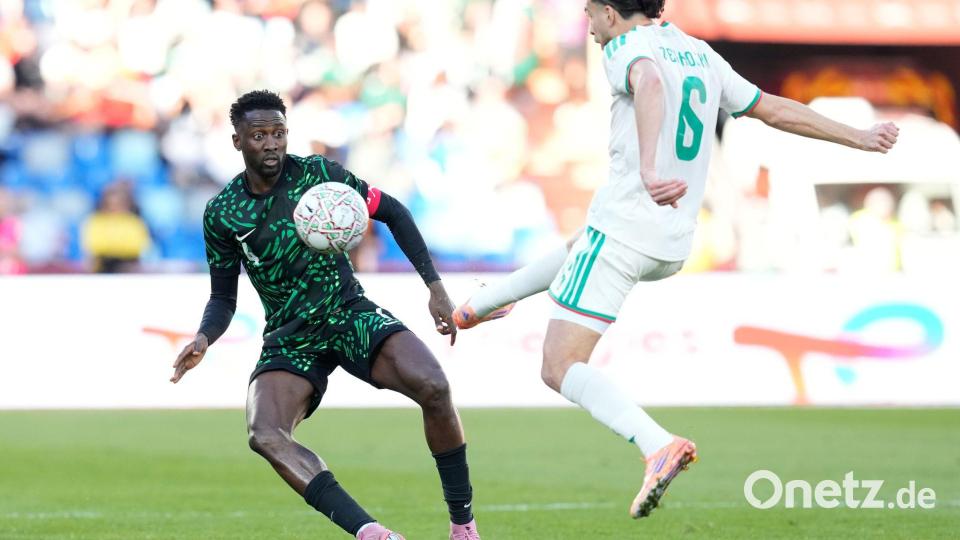Die Nigerianer um Wilfred Ndidi (l) haben sich gegen Algerien ins Halbfinale gekämpft. Bild: Themba Hadebe/AP/dpa