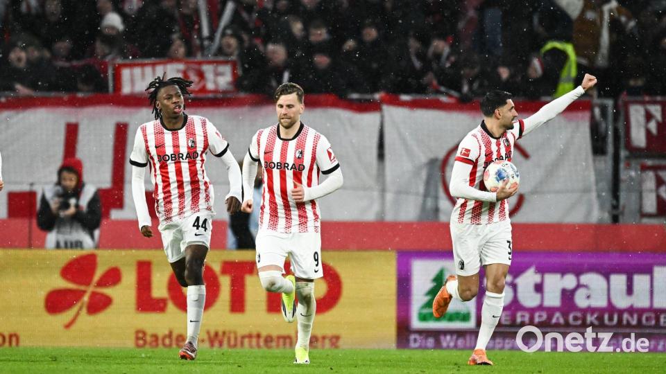 Freiburg bejubelt einen Heimsieg gegen Hamburg Bild: Silas Stein/dpa