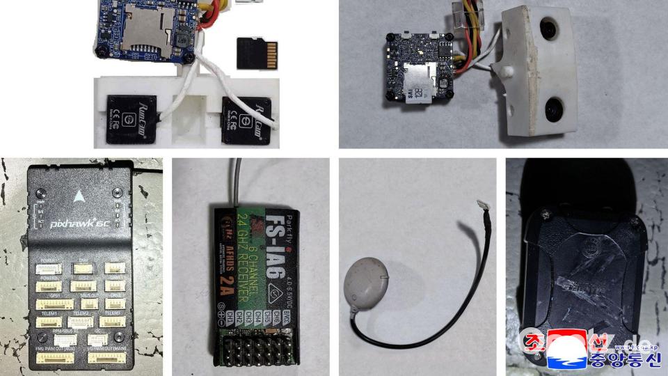 KCNA veröffentlichte auch die Einzelteile der abgeschossenen Drohne, die aus Südkorea stammen soll. Bild: Uncredited/KCNA/KNS/dpa