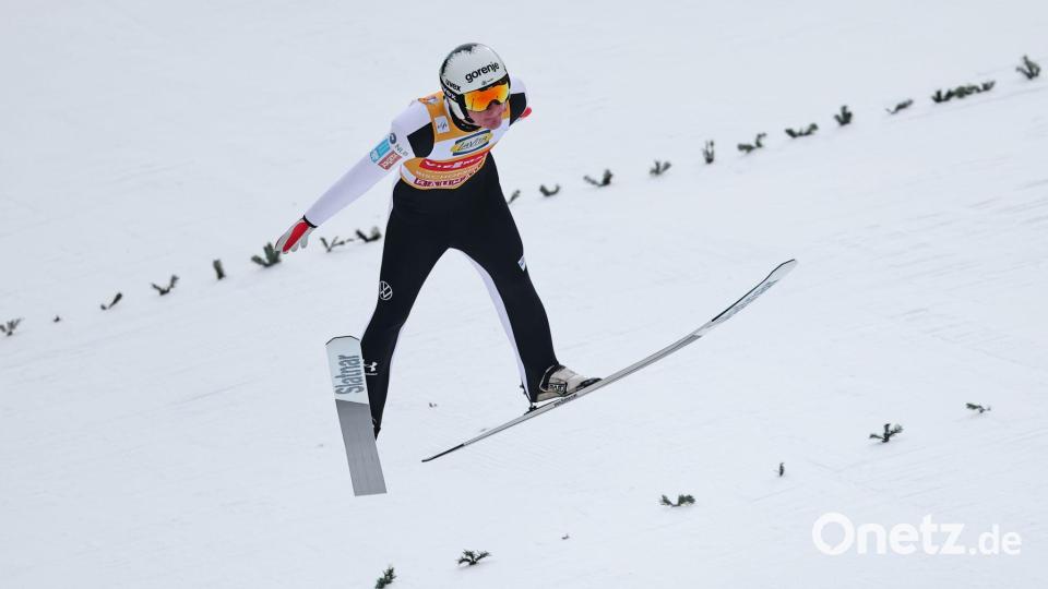 Domen Prevc erlebte diesmal einen sportlichen Flop. (Archivbild) Bild: Daniel Karmann/dpa