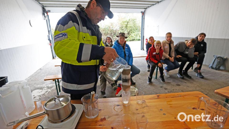 Kenntnisse für einfache Selbsthilfe-Tricks können über Krisenzeiten helfen. (Archivfoto) Bild: Uwe Lein/dpa