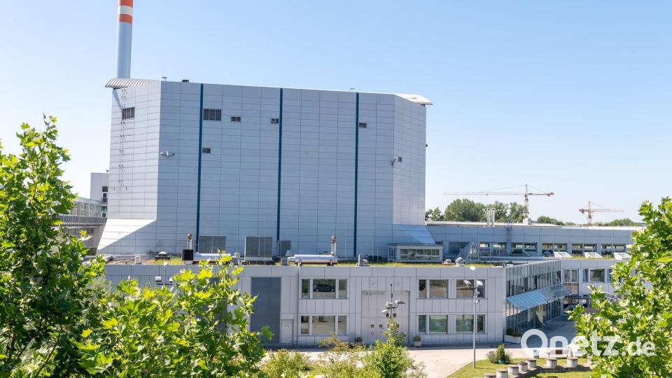 Der Forschungsreaktor FRM II ist wegen seines Brennstoffs umstritten. (Archivbild) Bild: Peter Kneffel/dpa