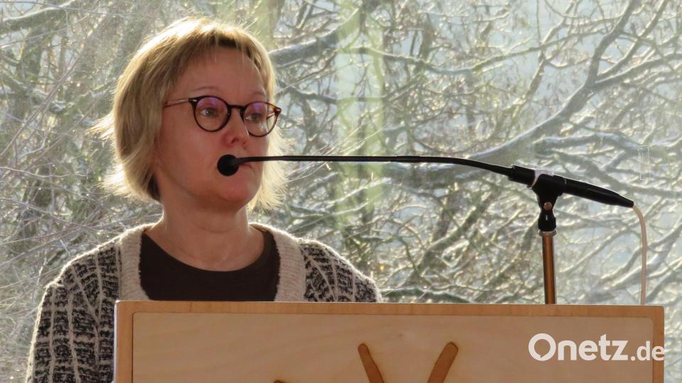 Susanne Wagner stellte die Arbeit des Hospiz kurz vor. Bild: adj