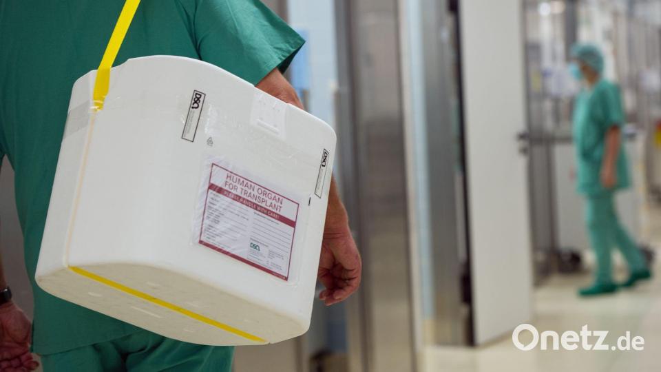 Viele Menschen warten auf eine Organspende. (Archivbild) Bild: Soeren Stache/dpa
