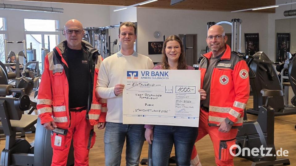 Der "MamTam Physio-, Fitness- und Wellness-Stodl" unterstützt die First Responder Poppenricht mit 1000 Euro für die geplante Rettungswache in der Gemeinde. Bild: Michael Reimelt