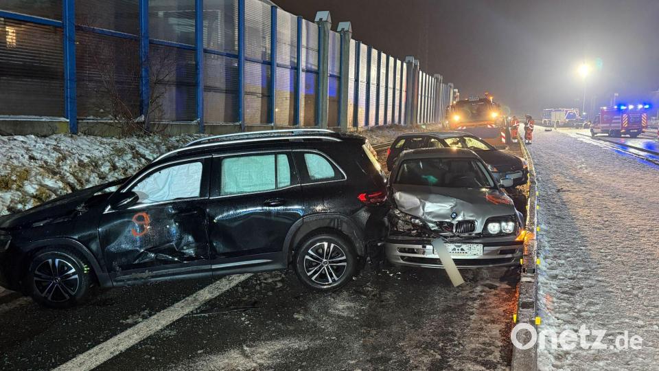 In Lichtenfels in Bayern kam es zu einer Massenkarambolage. Bild: News5/Ferdinand Merzbach/NEWS5/dpa