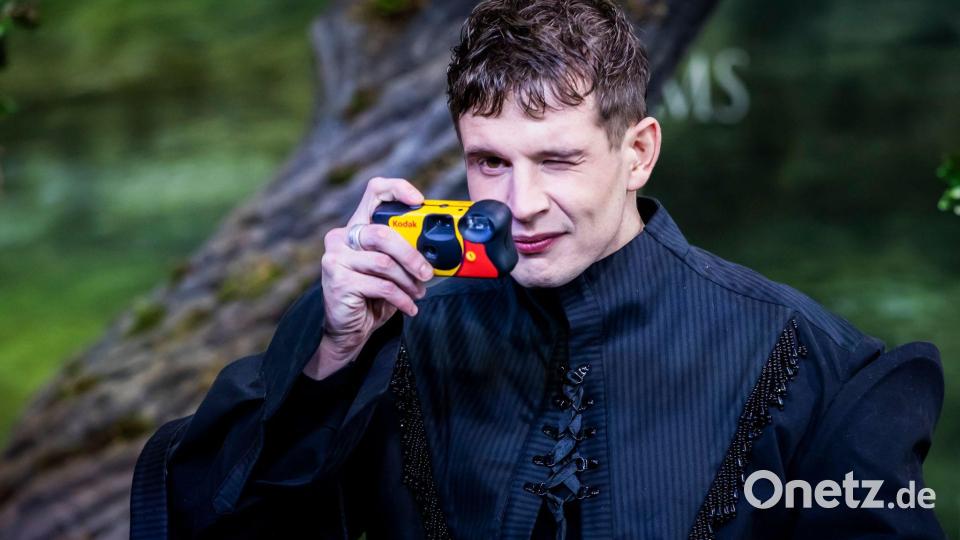 Der Schauspieler Shaun Thomas, der ebenfalls mitspielt, sprach von einer „surrealen Erfahrung“. Bild: Christoph Soeder/dpa