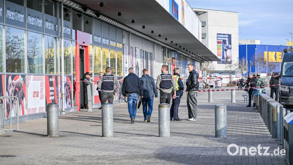 Nach Angaben der Beamten besteht für die Öffentlichkeit keine Gefahr. Bild: Jason Tschepljakow/dpa