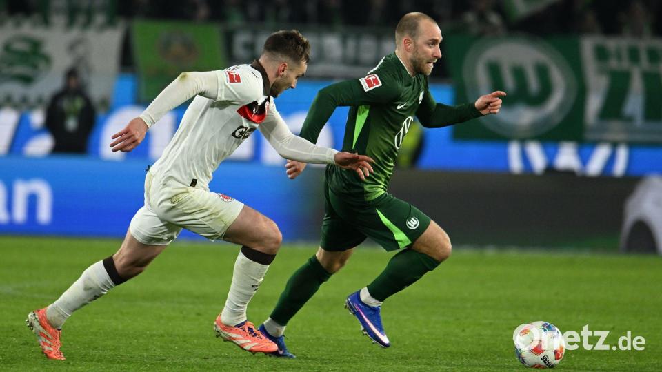 Wolfsburgs Torschütze Christian Eriksen (r). Bild: Swen Pförtner/dpa