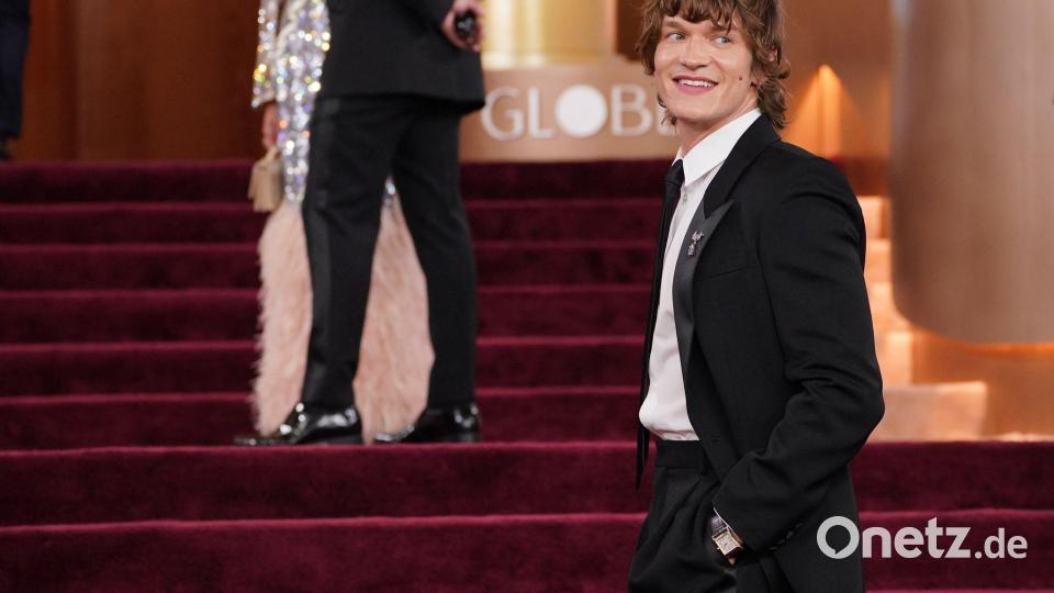 Connor Storrie (25) am Sonntag in Beverly Hills bei den Golden Globes. (Archivbild) Bild: Jordan Strauss/Invision/AP/dpa