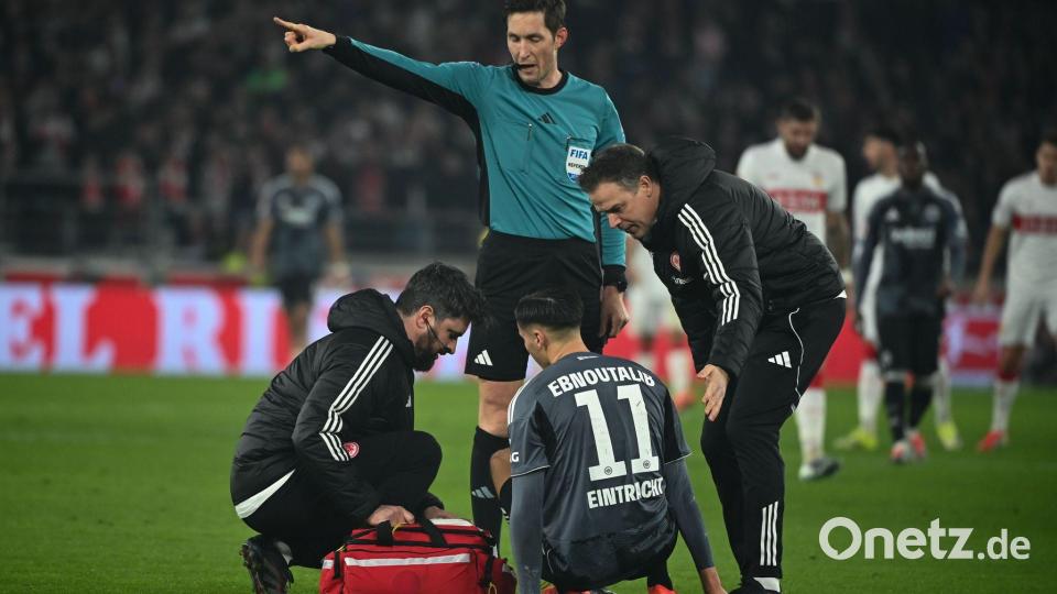 Younes Ebnoutalib verletzte sich im Spiel beim VfB Stuttgart. Bild: Katharina Kausche/dpa