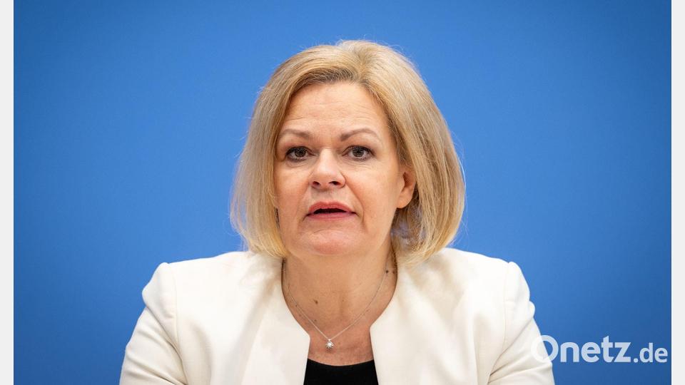 Der Angeklagte warf Bundesinnenministerin Nancy Faeser (SPD) damals vor, die Meinungsfreiheit zu beschneiden. (Archivbild) Bild: Soeren Stache/dpa
