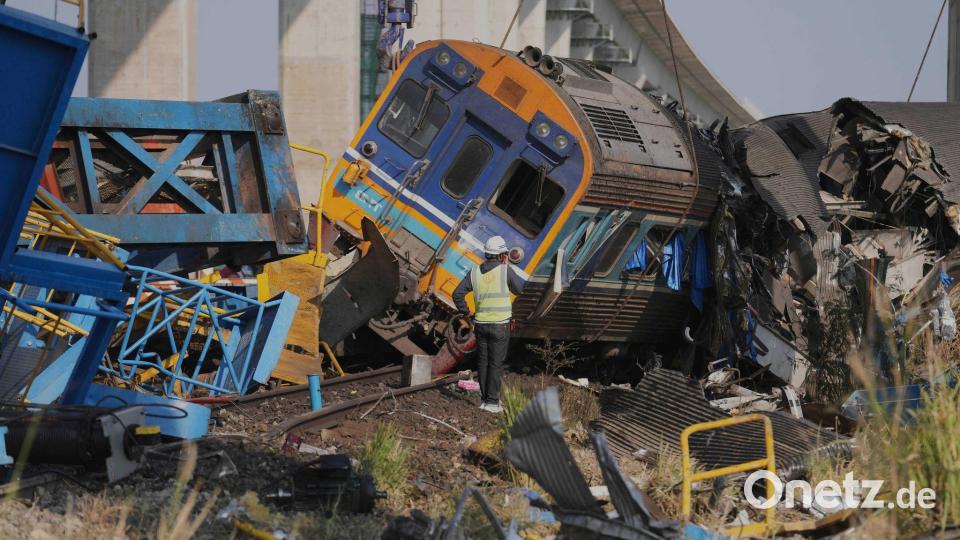 Zahlreiche Teams waren an den Bergungsarbeiten beteiligt. Bild: Sakchai Lalit/AP/dpa