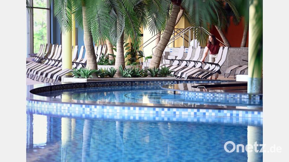 In der Havel-Therme in Werder hat es nach Angaben von Geschäftsführer Andreas Schauer Probleme mit gewaltbereiten Männergruppen gegeben. (Archivfoto) Bild: Soeren Stache/dpa-Zentralbild/dpa