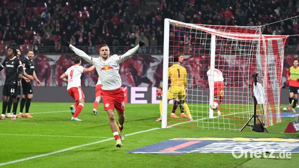 Champions-League-Aspirant RB Leipzig jubelt über den Heimsieg gegen den SC Freiburg. Bild: David Hammersen/dpa