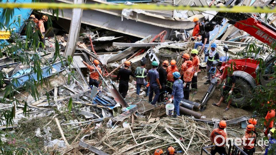 Die Retter wollen versuchen, alle Vermissten zu bergen. Bild: Jacqueline Hernandez/AP/dpa
