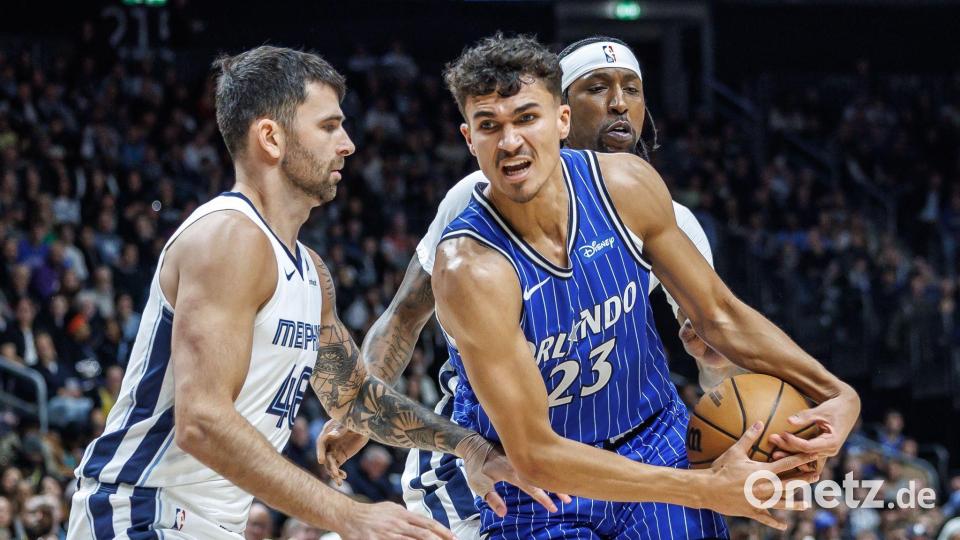 Der dritte deutsche Nationalspieler bei den Magic: Tristan da Silva (r). Bild: Andreas Gora/dpa