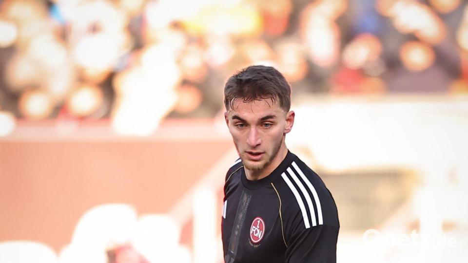 Wird Mittelfeldchef Markhiev rechtzeitig fit? (Archivbild) Bild: Daniel Karmann/dpa