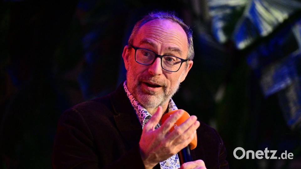 Wikipedia-Gründer Jimmy Wales. Sein Projekt wird am 15. Januar 25 Jahre alt. (Archivbild) Bild: Sebastian Christoph Gollnow/dpa