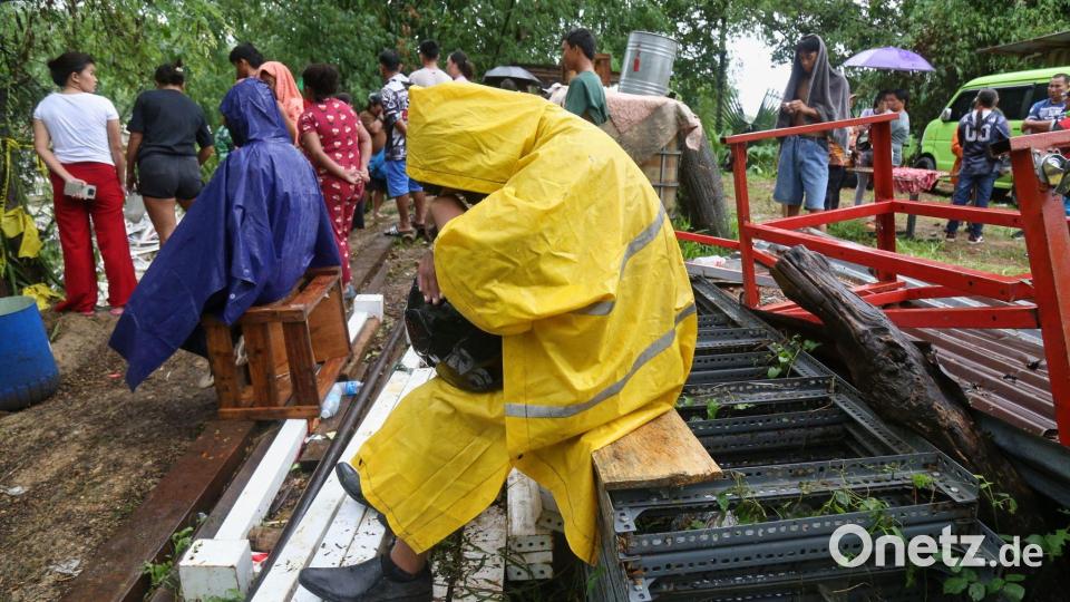 Angehörige waren völlig verzweifelt. Bild: Jacqueline Hernandez/AP/dpa