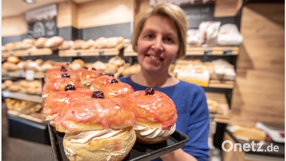 Auch speziell: Der niederbayerische Goaßmaß-Krapfen. (Archivbild) Bild: Armin Weigel/dpa