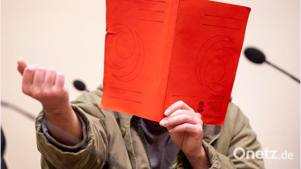 Auto-Anschlag auf Demo in München: Prozess gegen Farhad N. beginnt Bild: Peter Kneffel/dpa