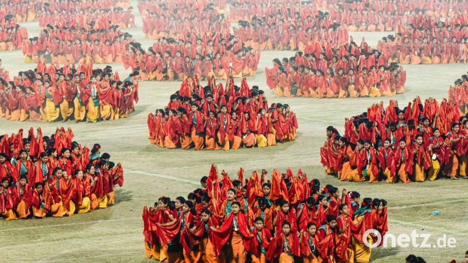 Bagurumba - Tanz für Guinness-Weltrekordversuch Bild: Hafiz Ahmed/ZUMA Press Wire/dpa