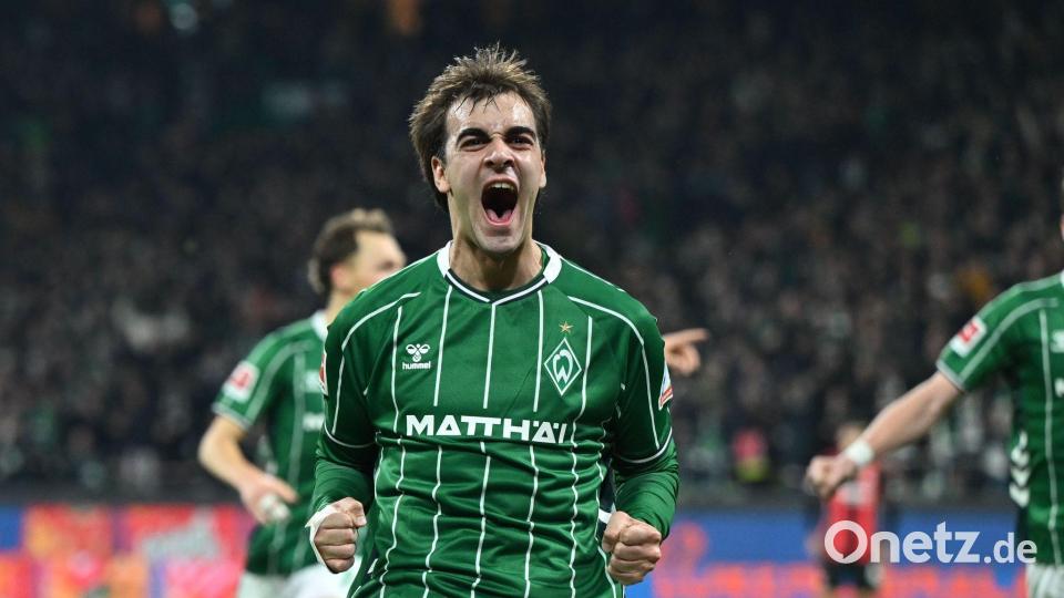 Leihspieler Nummer sieben trifft: Werders neuer Stürmer Jovan Milosevic jubelt über seinen Treffer gegen Eintracht Frankfurt. Bild: --/dpa